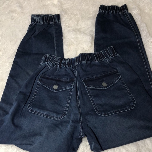 Blank NYC Women’s Size 27 Dark Blue Jeans with Elastic Waist and Ankle - Picture 6 of 8